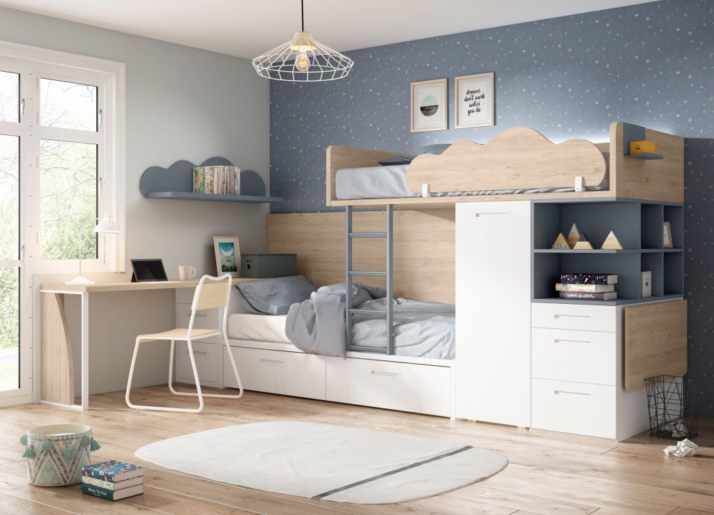 habitaciones juveniles con cama nido y camas tren en tienda de muebles en VItoria