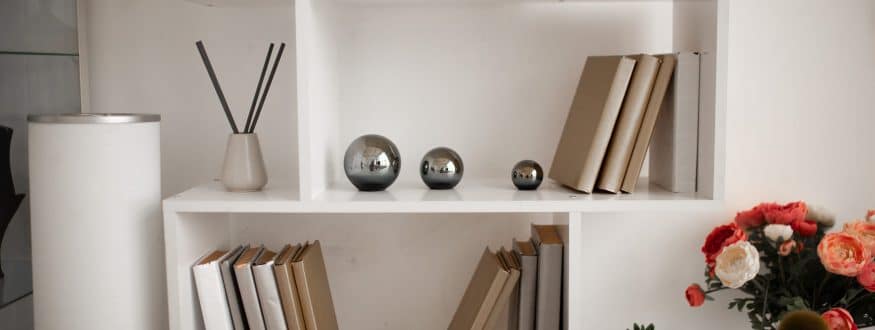minimalist modern home decor white book shelves 2023 11 27 05 09 59 utc scaled 875x330 1 minimalist modern home decor white book shelves 2023 11 27 05 09 59 utc scaled 875x330 1